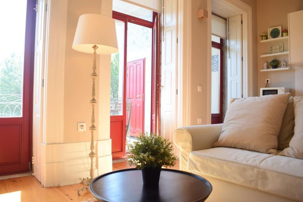 Liiiving In Porto - Vintage Balcony Apartment Exterior photo